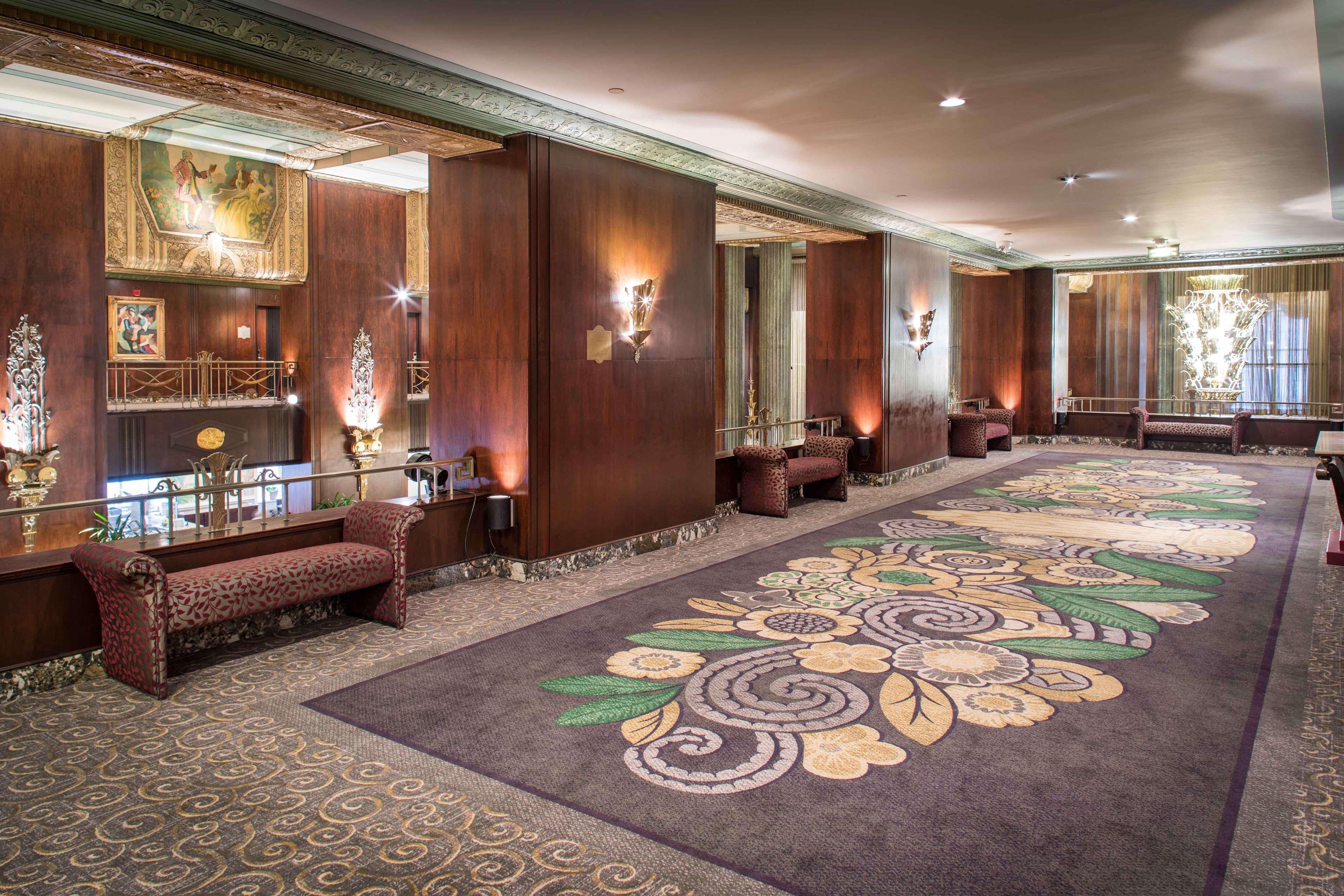 Hilton Cincinnati Netherland Plaza Εξωτερικό φωτογραφία