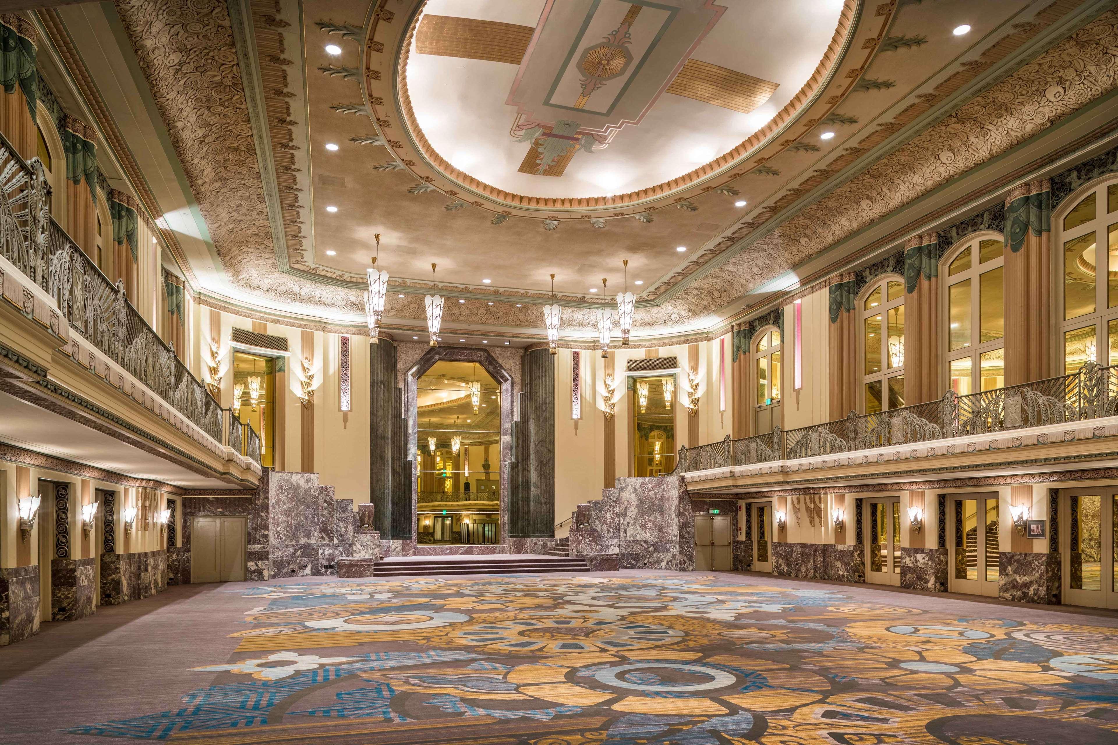 Hilton Cincinnati Netherland Plaza Εξωτερικό φωτογραφία