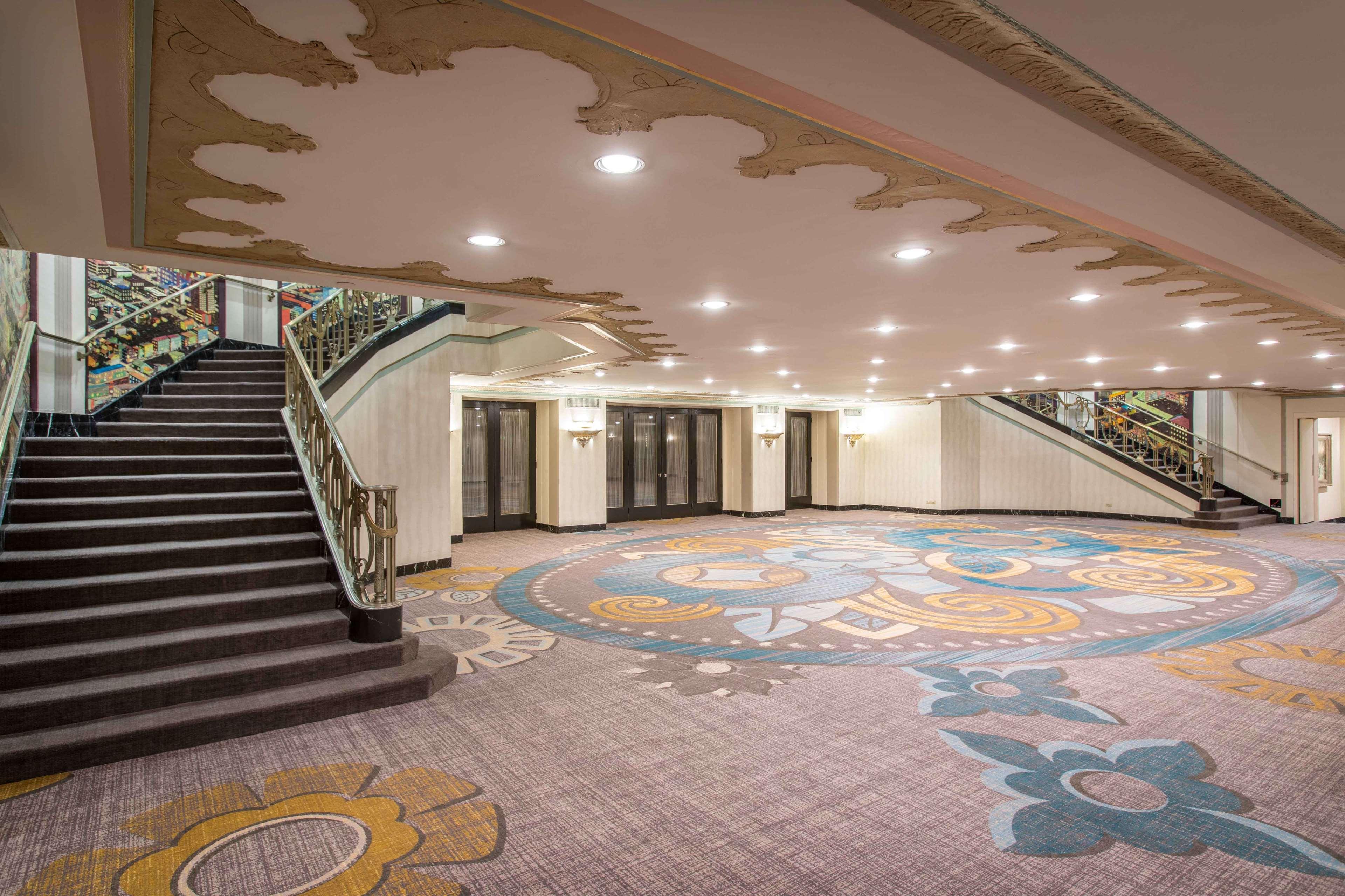 Hilton Cincinnati Netherland Plaza Εξωτερικό φωτογραφία