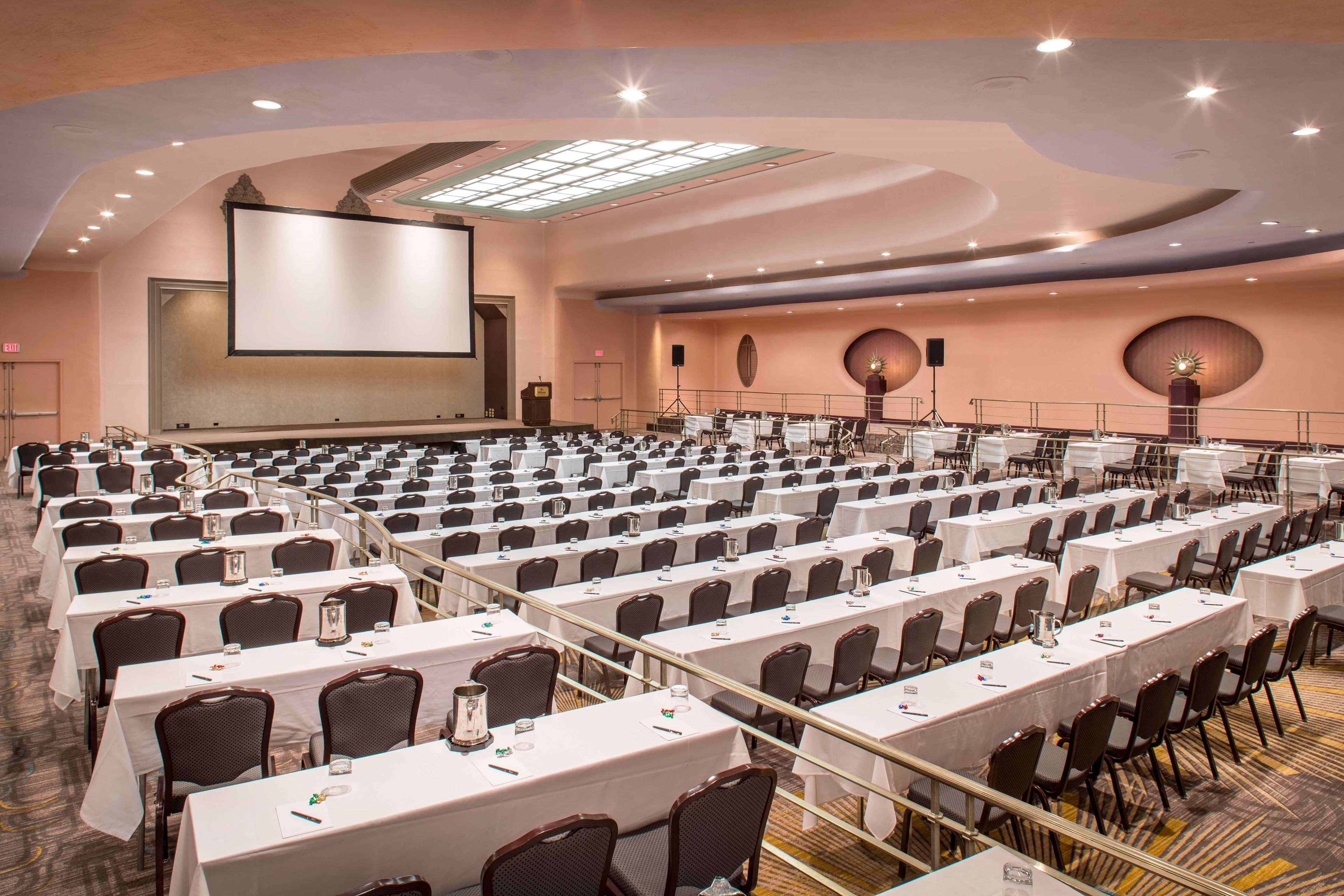 Hilton Cincinnati Netherland Plaza Εξωτερικό φωτογραφία