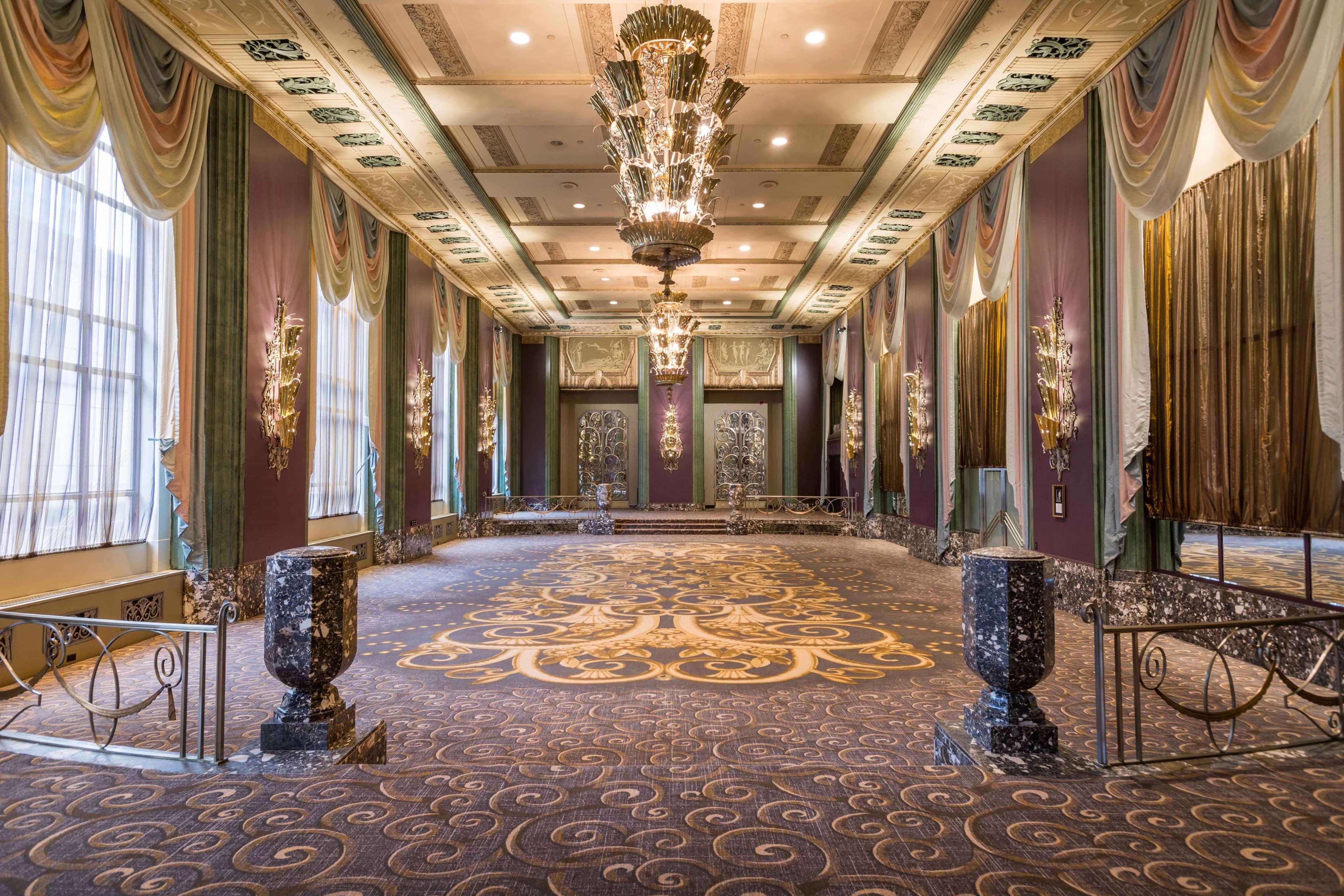 Hilton Cincinnati Netherland Plaza Εξωτερικό φωτογραφία